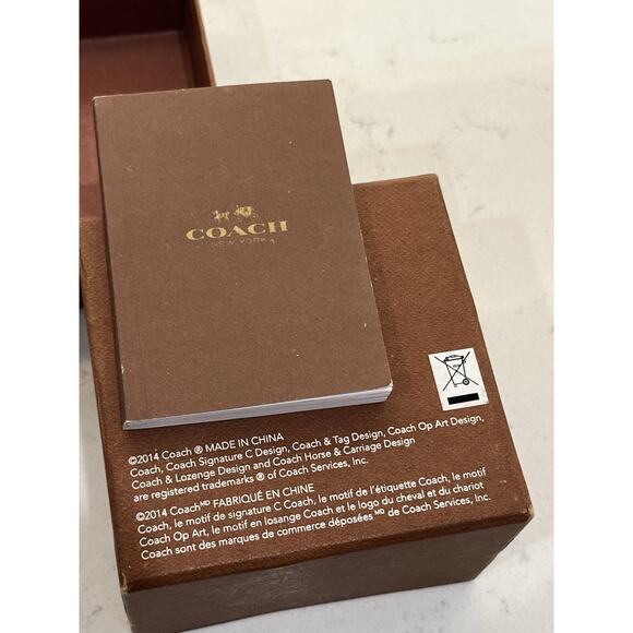 Coach Watch 2014 Brand New In Box With Papers & Price Tag - Needs Batteries - Picture 6 of 6